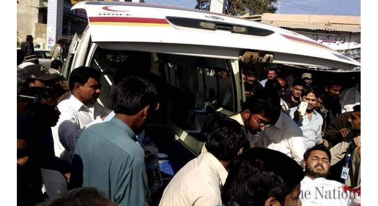 Seven injured in a clash between PPP, PML-N