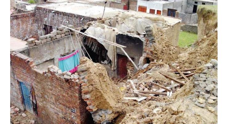 Minor girl killed in roof collapse incident