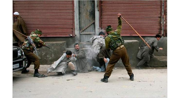 Clashes with Police continues in Indian occupied Kashmir
