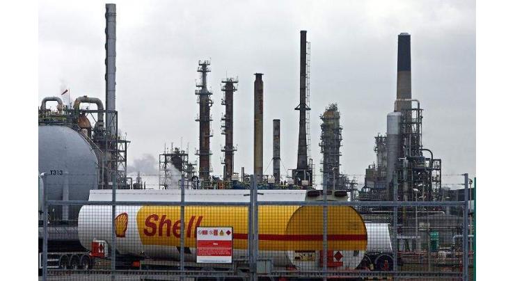 Shell says Q2 net profit dives 71% on low oil prices