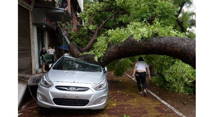 Northern Vietnam struck by powerful storm