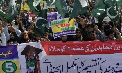 APCA holds protest rally to express solidarity with Kashmiris