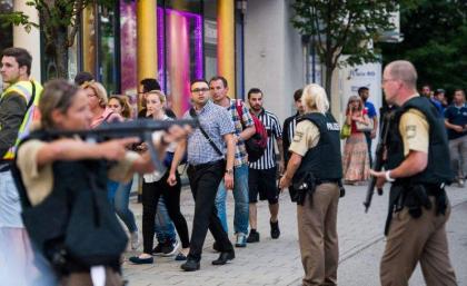 Munich gunman 'deranged,' no links to IS: police