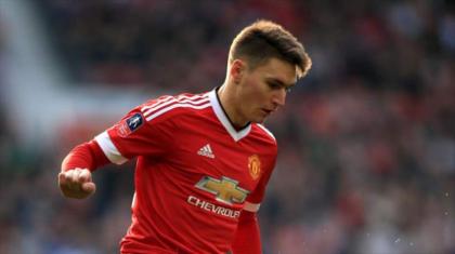 Football: Manchester United loan Varela to Frankfurt