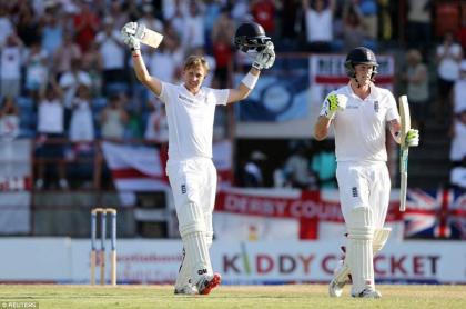 Cricket: Root eyes double ton after Woakes flurry