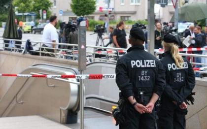Munich shooter likely lured victims via Facebook: minister