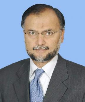 وزير التخطيط والتنمية الباكستاني يحث على التعاون الوثيق بين المؤسسات لتحقيق التقدم الاقتصادي
