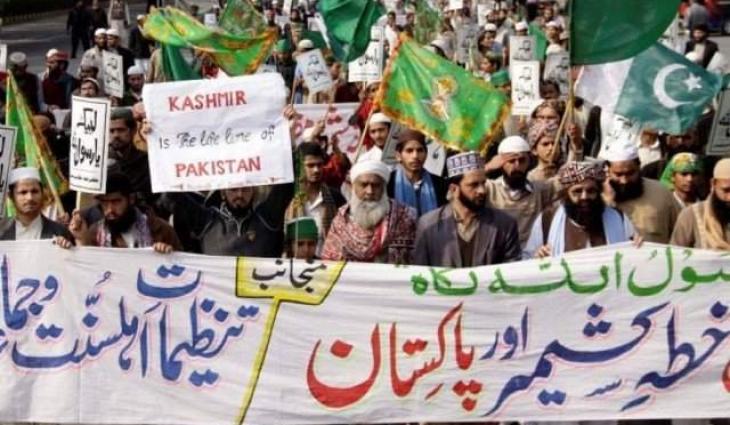 People hold rallies to express solidarity with Kashmiris