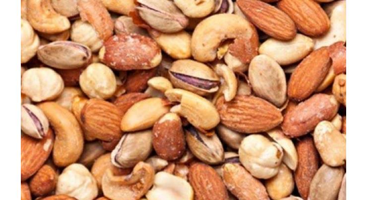 Eat nuts to reduce inflammation