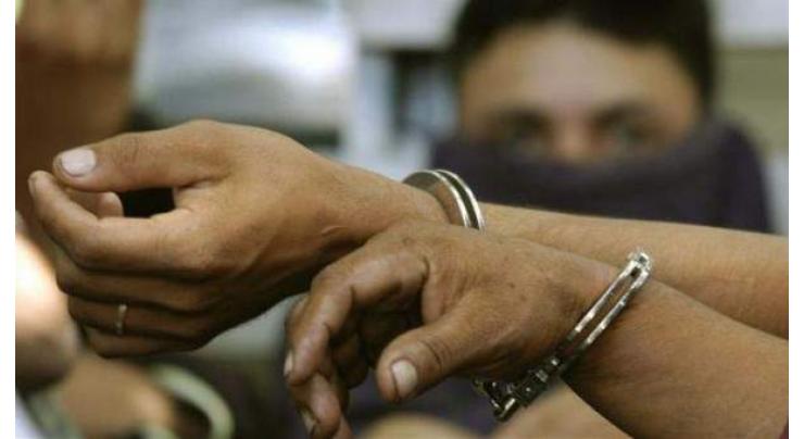 Four dacoits arrested; bike and weapons recovered