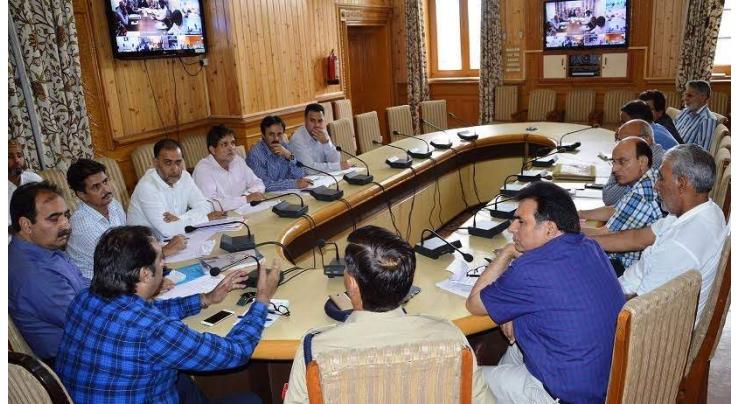Divisional Commissioner reviews security of engineers, workers