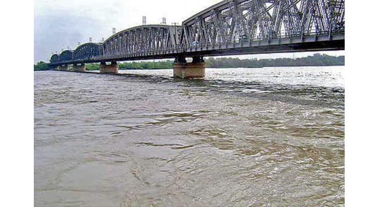 River Indus still in low flood