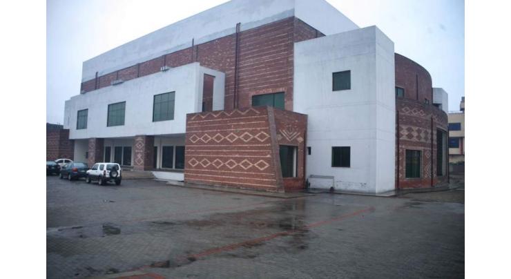 Commissioner orders completion of Sargodha Arts Council building