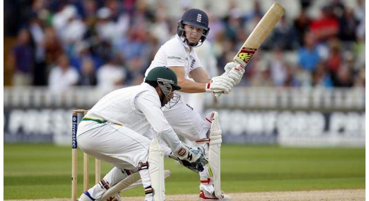 Cricket: Aslam and Azhar frustrate England in third Test