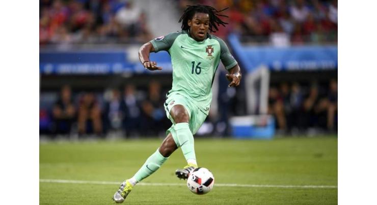 Football: Bayern's Sanches sidelined for four weeks