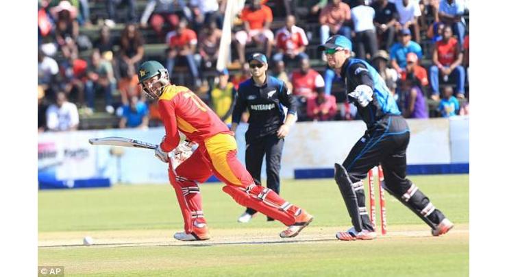 Cricket: Ervine puts up resistance against New Zealand