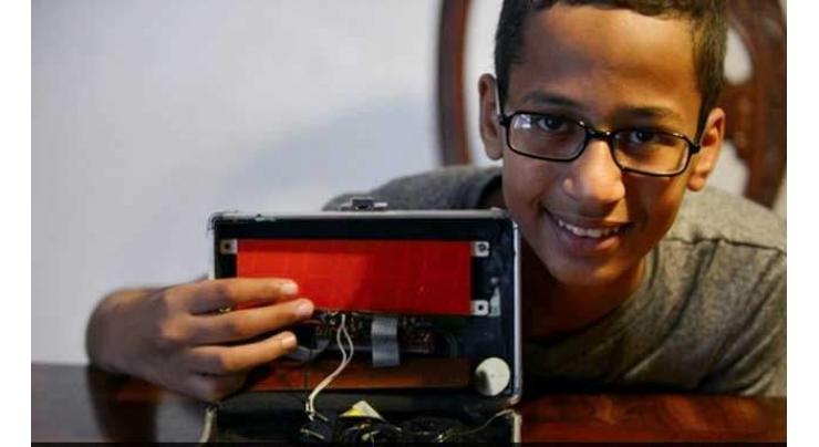 Family of Muslim student suspended for homemade clock sues school