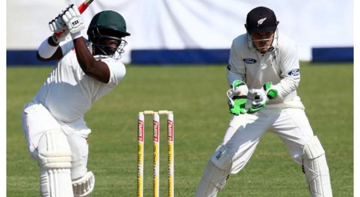 Cricket: Zimbabwe v New Zealand lunch scoreboard