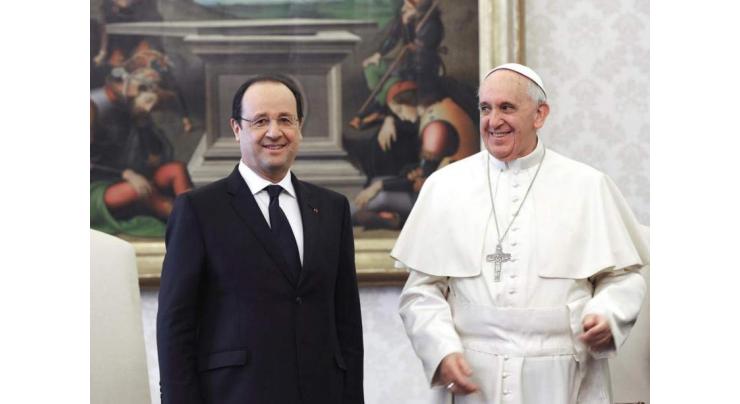 France's Hollande to meet pope after priest killing