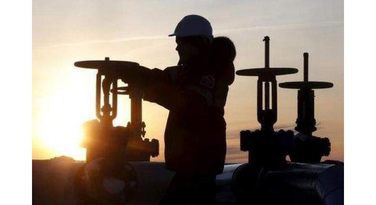 Oil stays above $46 as market ponders output freeze calls