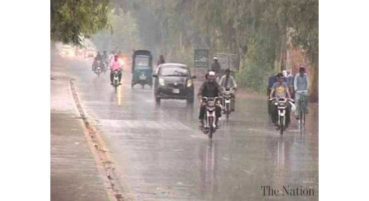 Rain lashes city, more rain forecast