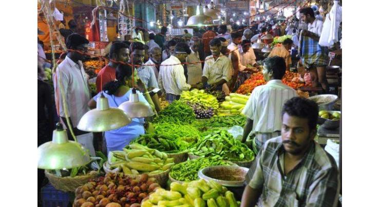 Sale of vegetables, fruit on exorbitant rates goes unchecked 