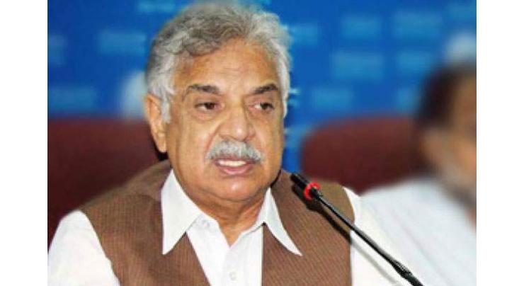 KP Governor condoles with bereaved family of late Ex-IGP Khurshid Alam 