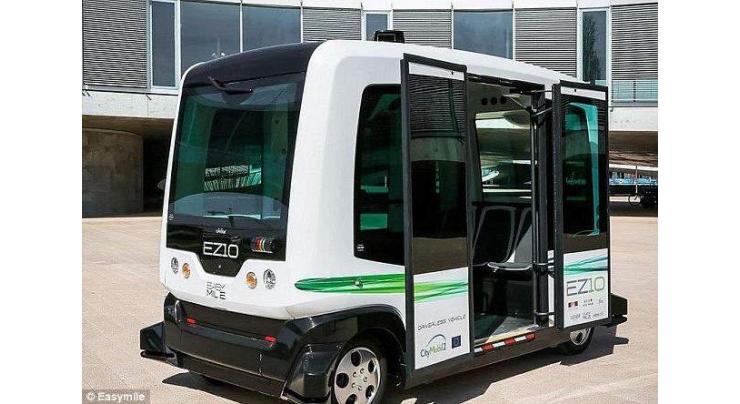 'World first' as driverless buses take passengers in France 