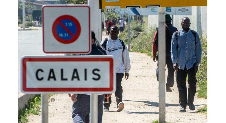 Britain to start building anti-migrant wall in Calais 