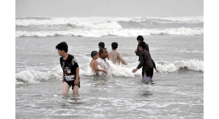 Ban imposed on swimming at sea view on Eid holidays 