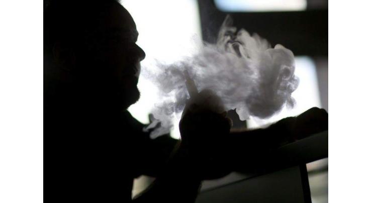 Poland bans sale of e-cigarettes to minors, public vaping 