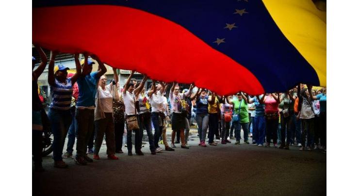 Fresh protests press Maduro in tense Venezuela crisis 
