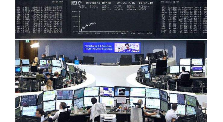 Central bankers weigh on world stocks 