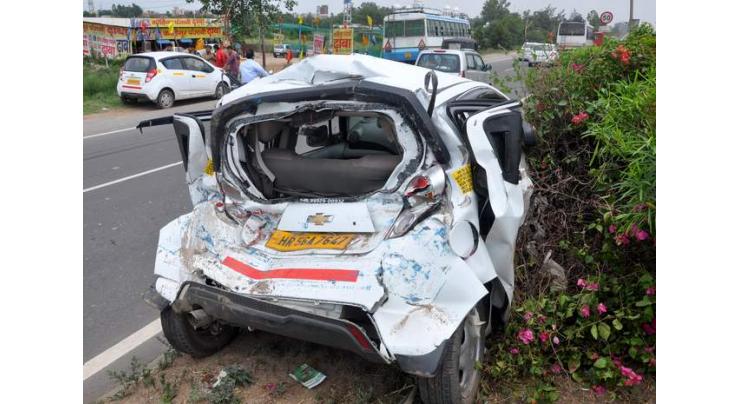 Six persons injured in different road accidents 