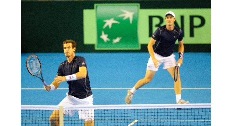 Tennis: Murrays keep Britain afloat in Davis Cup 