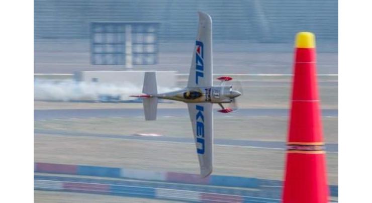 Woman ace takes on men in extreme-sport air racing 