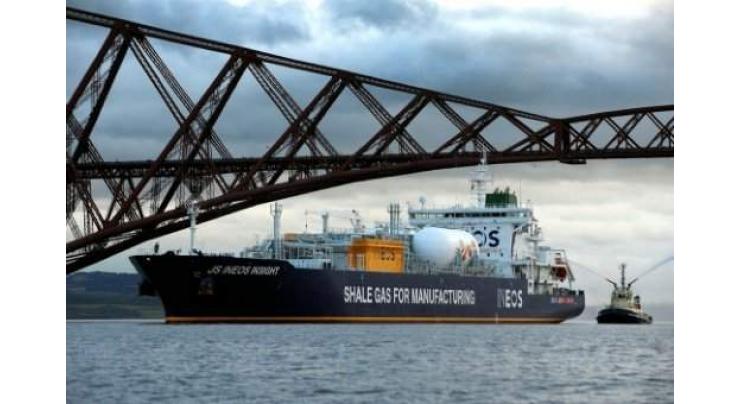 Tanker brings first US shale gas to Britain 