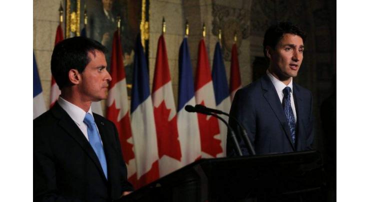Trudeau, Valls promote EU-Canada trade pact 