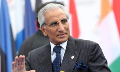 المساعد الخاص لرئيس الوزراء الباكستاني للشؤون الخارجية يلتقي وزير الخارجية الأوزبكي