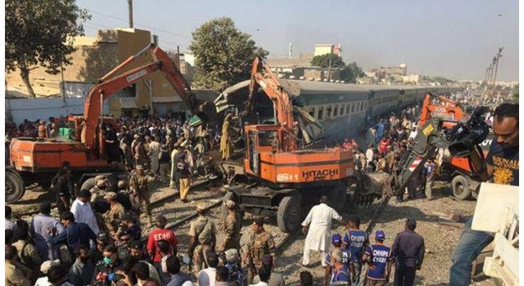 17 killed, 50 injured as trains collide near Karachi 