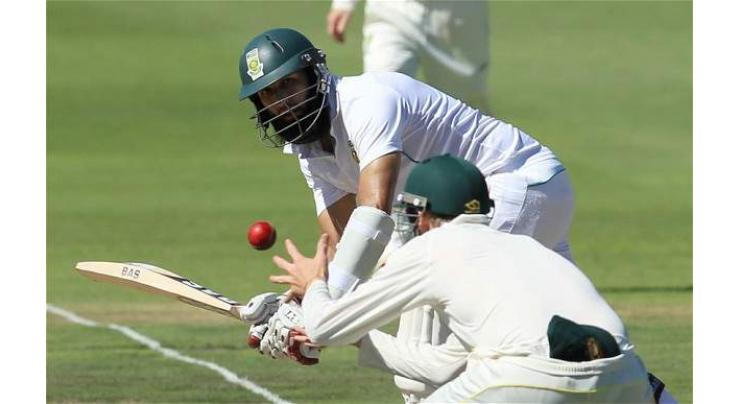Cricket: South Africa 175-7 against Australia 