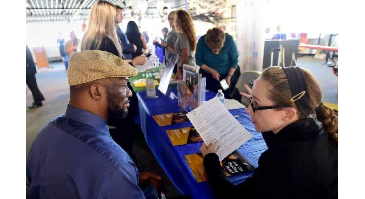 US jobless claims rise at October's end 
