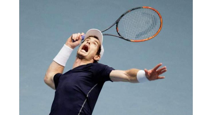 Tennis: Ruthless Murray keeps heat on Djokovic in Paris 