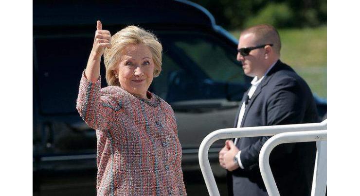 Hillary Clinton casts her vote in US election 
