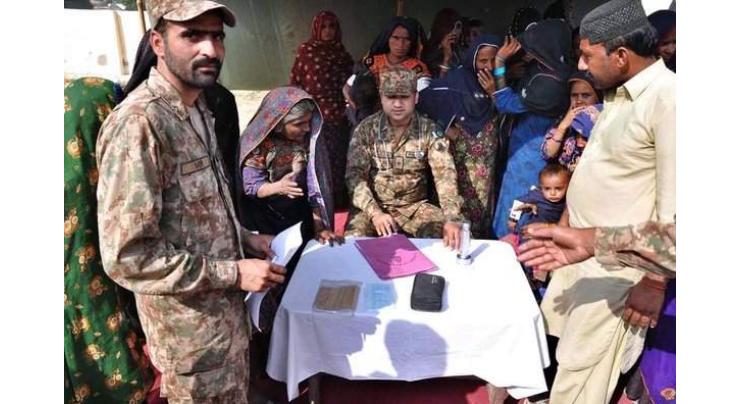 Pakistan Army organizes free medical camp in Tharparkar village 