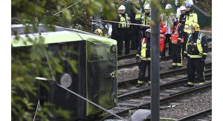 Seven killed as London tram comes off the rails 