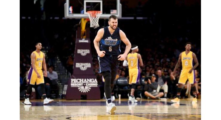NBA: Bogut rips 'two-faced' former club before facing Warriors 