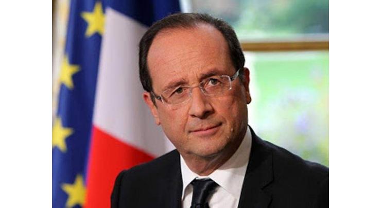 Pakistan ambassador presents credentials to French president 