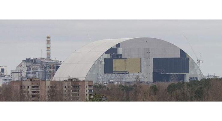 Giant safety arch begins sliding over Chernobyl 
