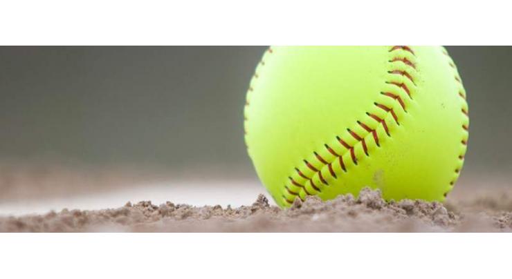 Trinity Pearls beat Trinity Queens in softball tournament 